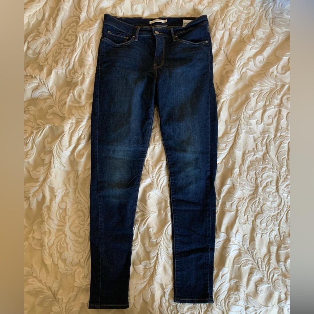 Levi’s 310 Shaping Super Skinny W31